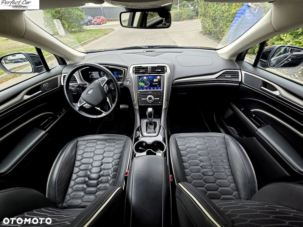 Ford Mondeo 2.0 Hybrid Vignale Plus - 13