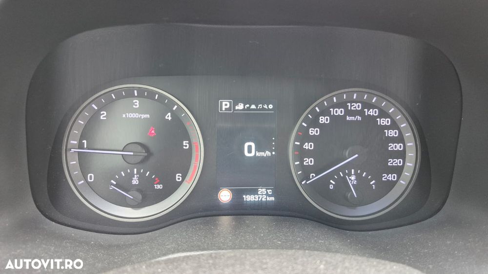 Hyundai Tucson 2.0 CRDI 4WD 6AT Luxury Pack+ - 12