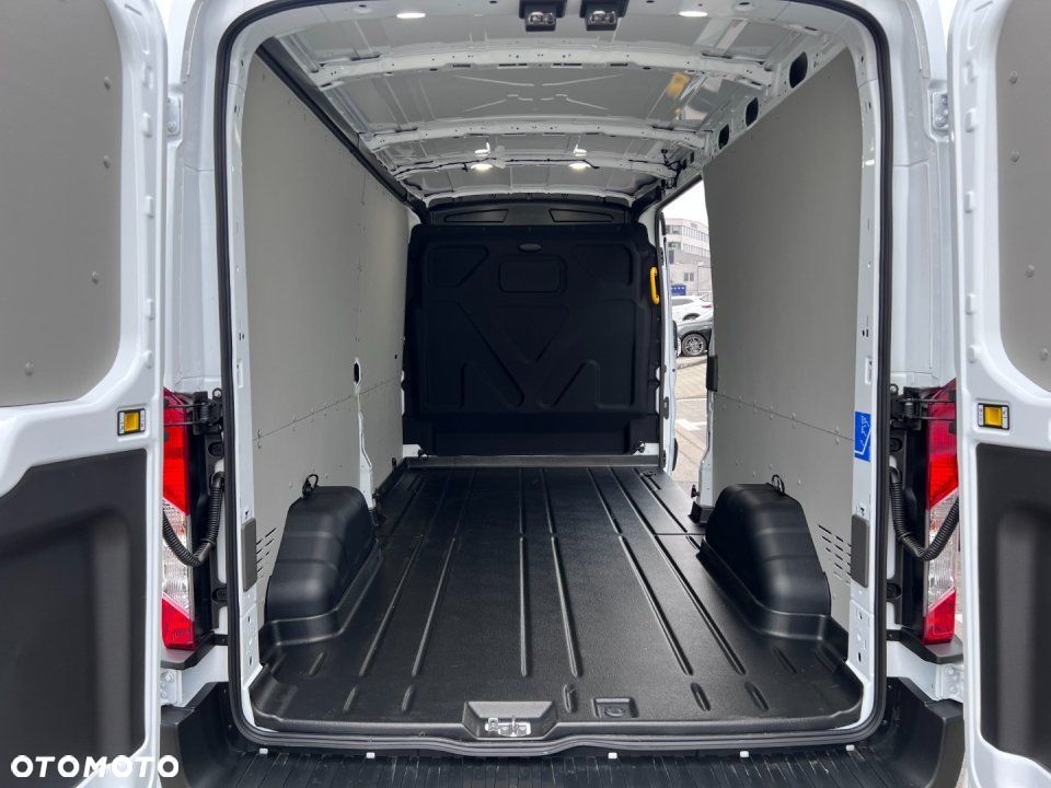 Ford Nowy Transit - 7