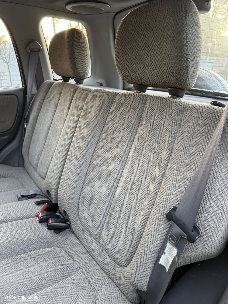 Suzuki Grand Vitara Metal Top 2.0 TDi - 10