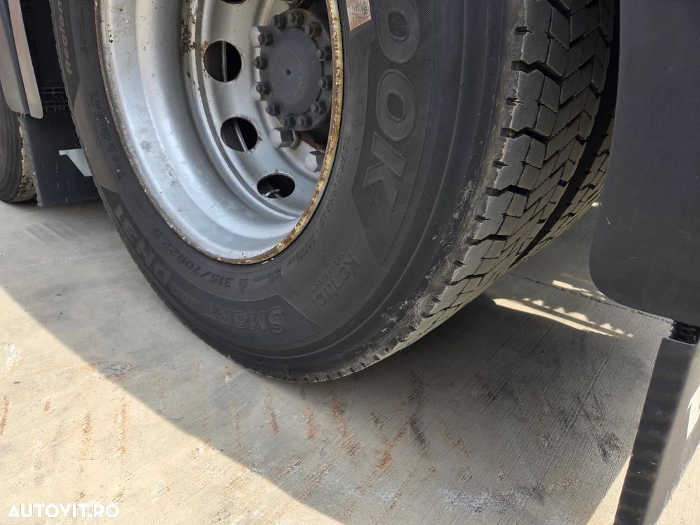 Volvo FH500, 6x2/4-AXA LIFTABILA si VIRATOARE, 500 CP euro 6, 2018, 553.963km, rulat in GERMANIA, Aeropachet, 2 paturi, frigider, 2 girofaruri, 2 rezervoare total 600l, Carte identitate RAR, posibil leasing 2 ani-STARE FOARTE BUNA-PROMOTIE 46.900 EUR+tva - 38