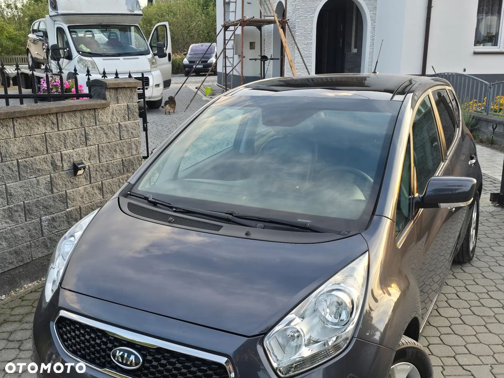 Kia Venga 1.6 CVVT Fifa World Cup Edition - 5