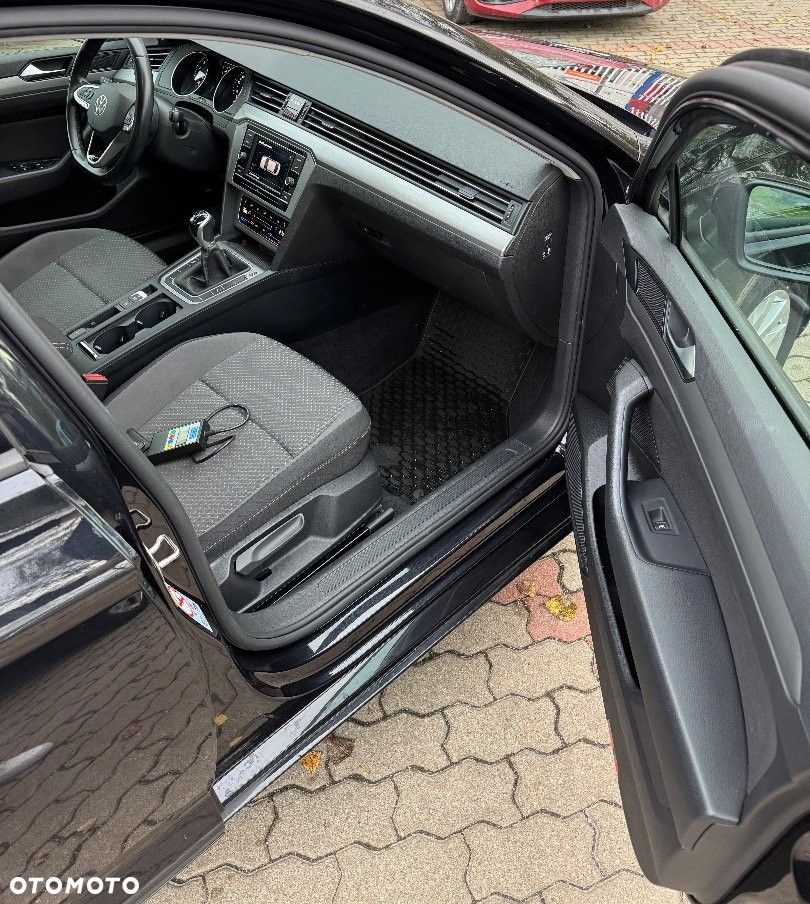 Volkswagen Passat 1.5 TSI EVO Elegance - 12