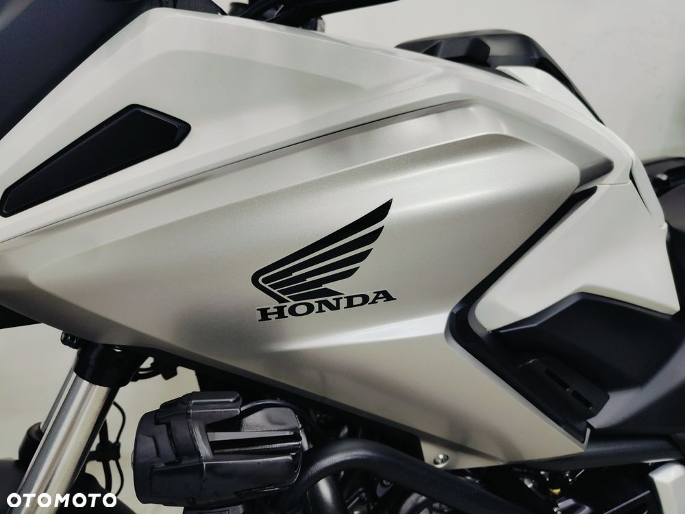 Honda NC - 23