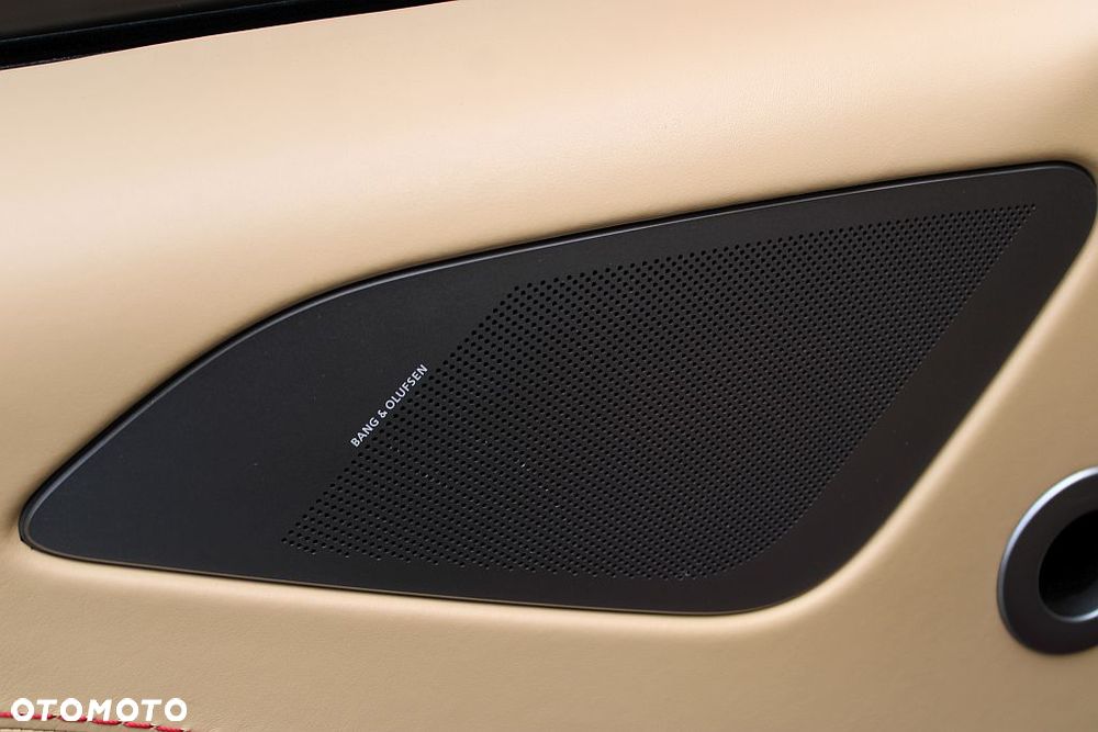 Aston Martin Rapide S - 15