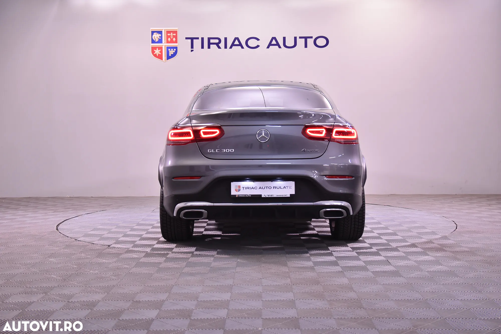 Mercedes-Benz GLC Coupe 300 4Matic 9G-TRONIC AMG Line - 4