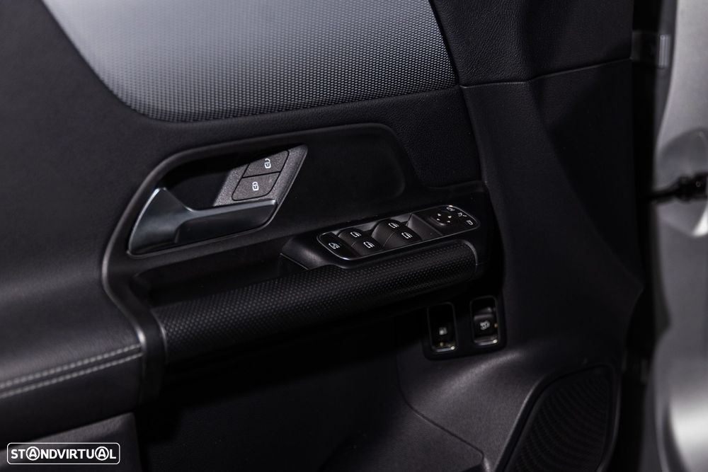 Mercedes-Benz GLA 250 e Style - 24