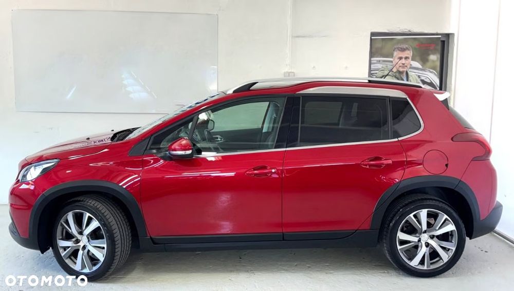 Peugeot 2008 1.2 Pure Tech Allure S&S EAT6 - 3