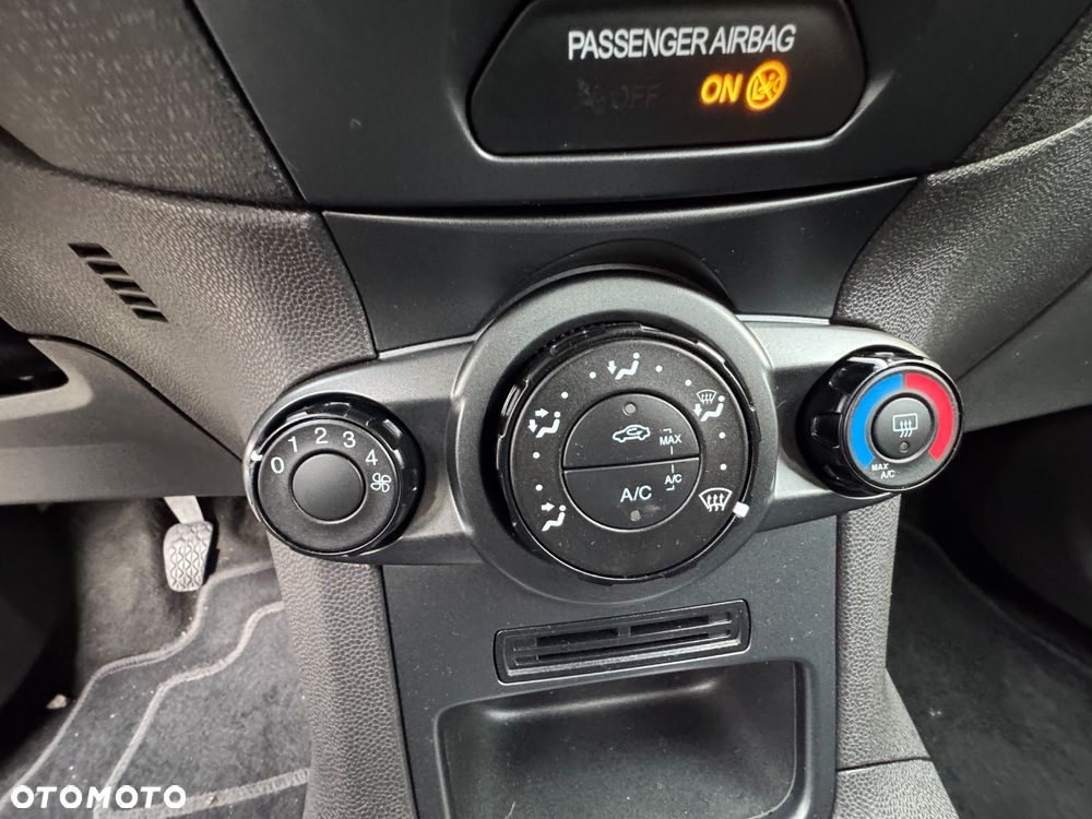 Ford Fiesta 1.25 Silver X (Ambiente) - 14