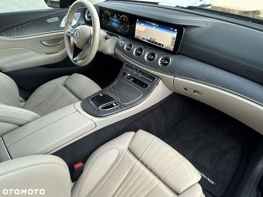 Mercedes-Benz CLS - 25