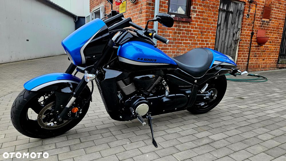 Suzuki Boulevard - 2