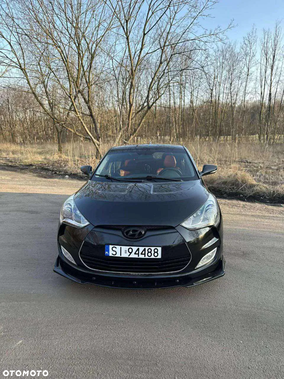 Hyundai Veloster - 2