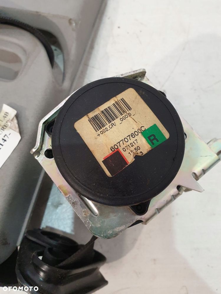 pas bezpieczeństwa napinacz prawy przód opel corsa d 3d 1.4b 08r - 5