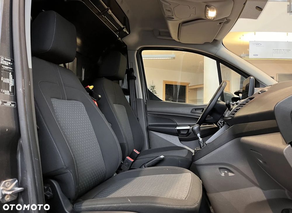 Ford Transit Connect - 18