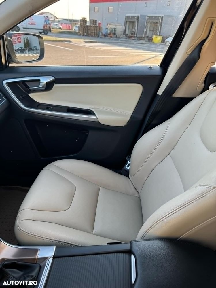 Volvo XC 60 D3 Geartronic Momentum - 3
