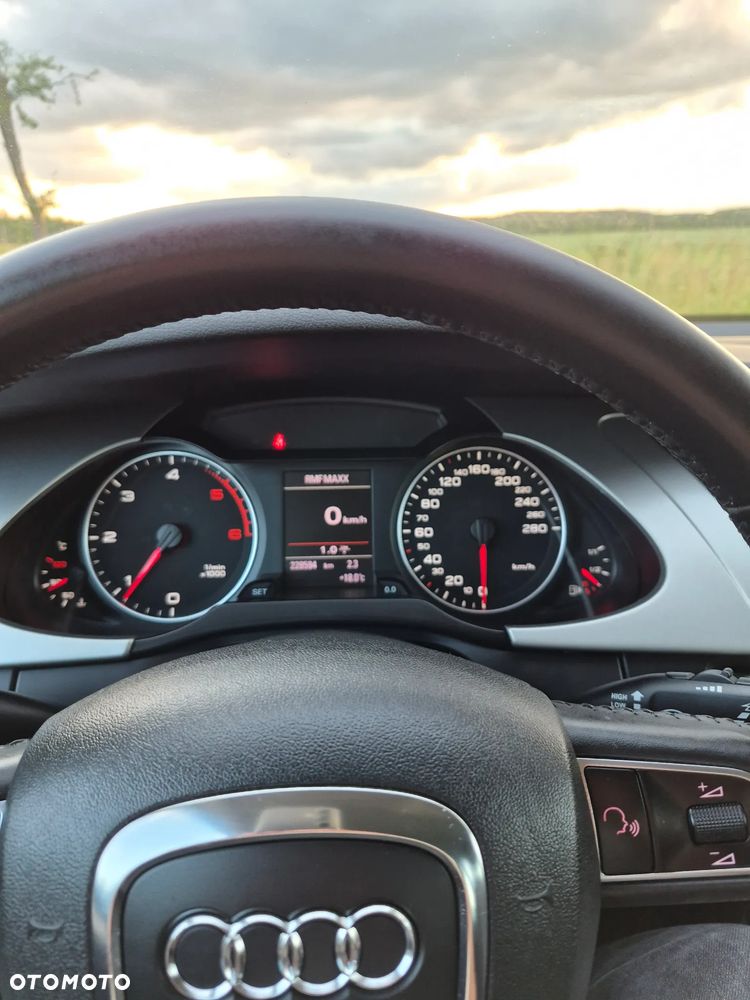 Audi A4 Avant - 33
