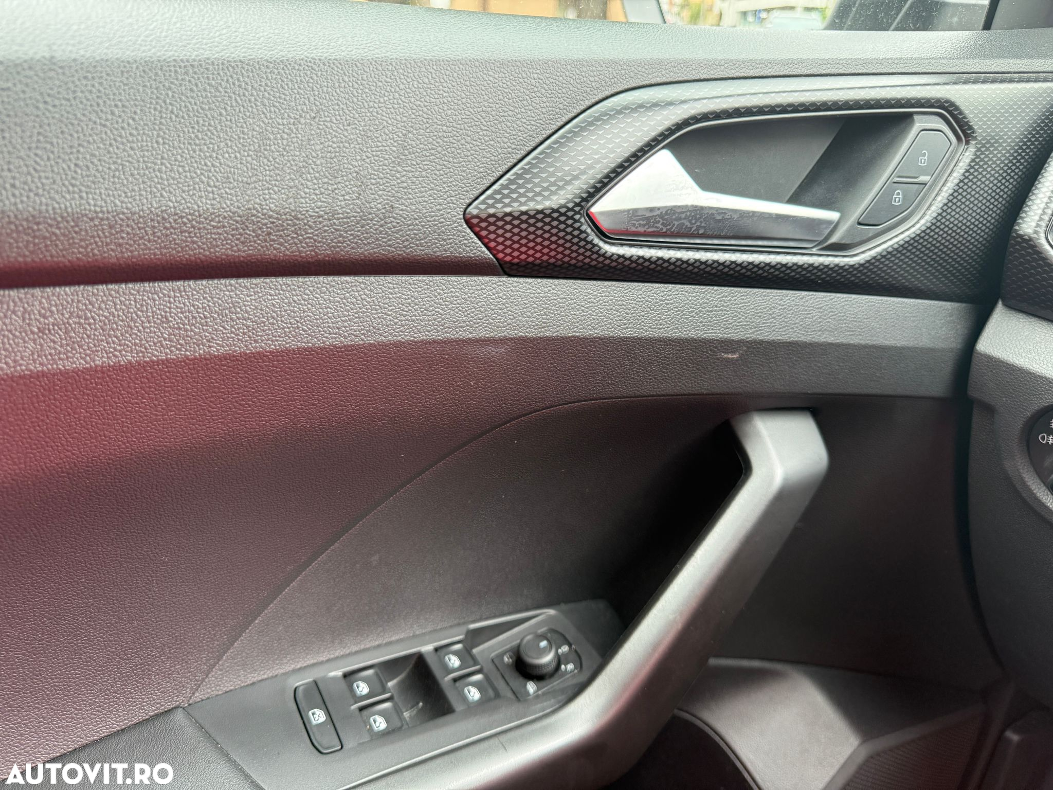 Volkswagen T-Cross 1.0 TSI Life - 10