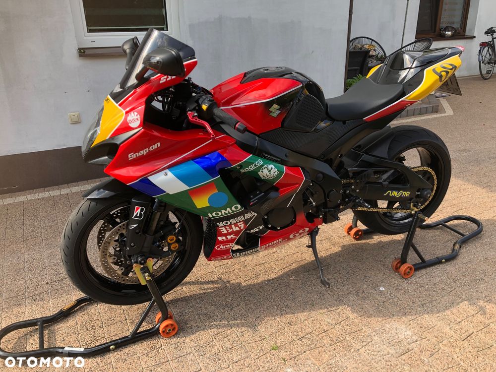 Suzuki GSX-R - 2