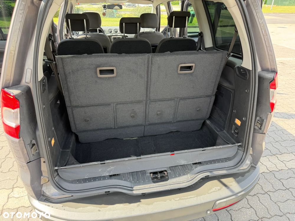 Ford Galaxy - 23