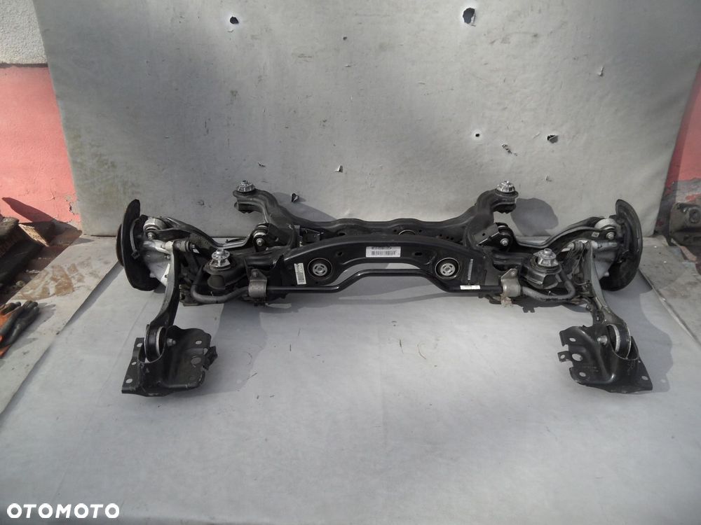 OŚ TYLNA BELKA TYŁ SANKI ZAWIESZENIE ZWROTNICA WAHACZ MERCEDES GLB W247 247 - 1