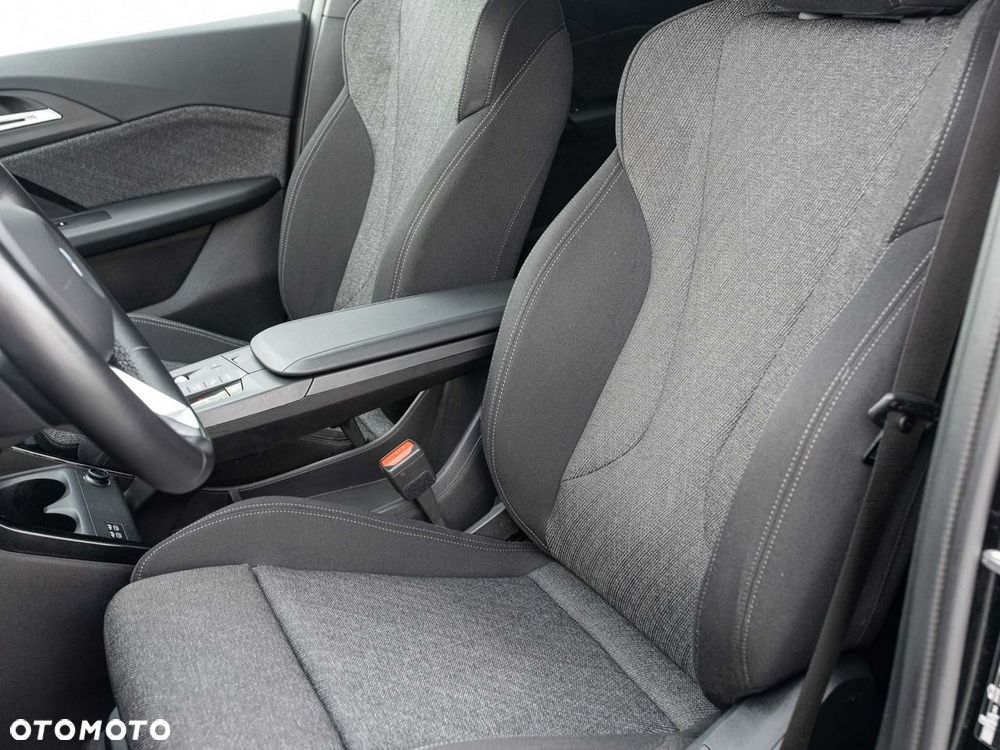 BMW X1 sDrive18d - 12