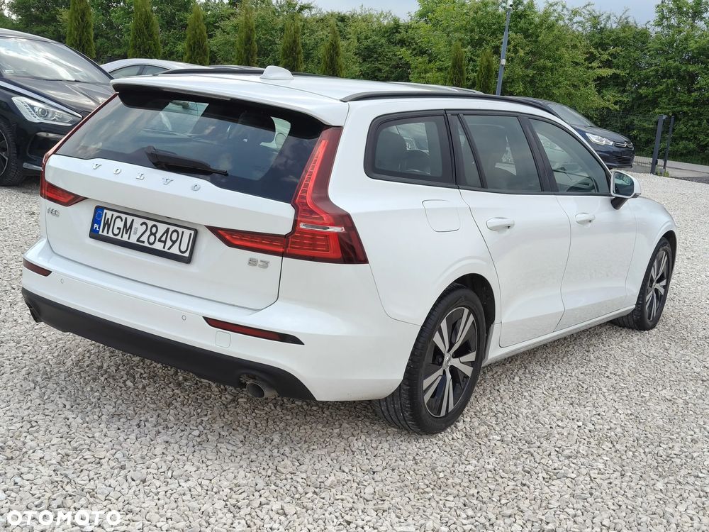 Volvo V60 B3 B Momentum - 18