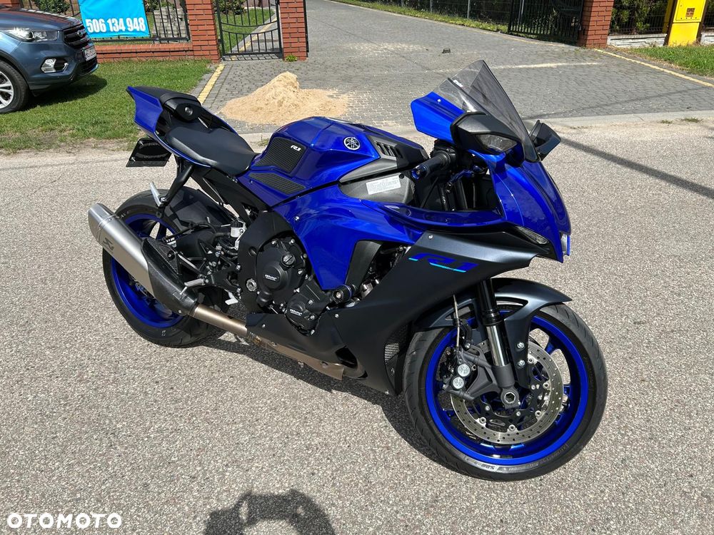 Yamaha R1 - 2
