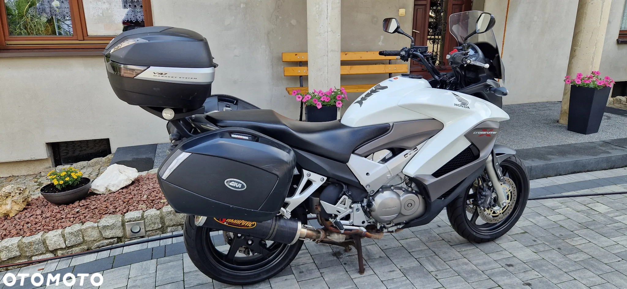 Honda VFR - 3