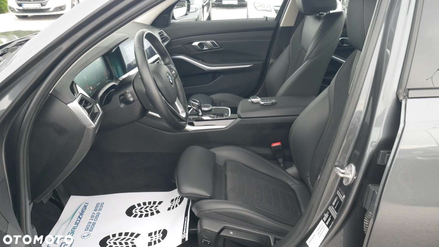 BMW Seria 3 - 12