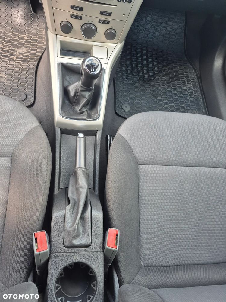 Opel Astra - 14