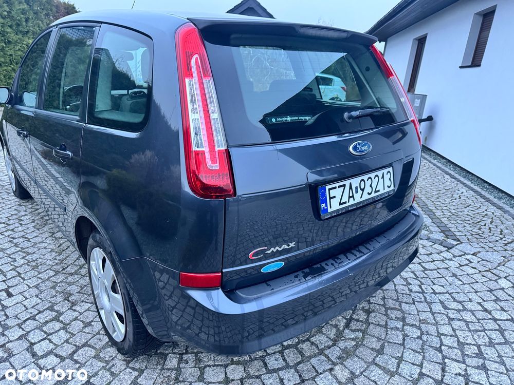 Ford C-MAX - 11