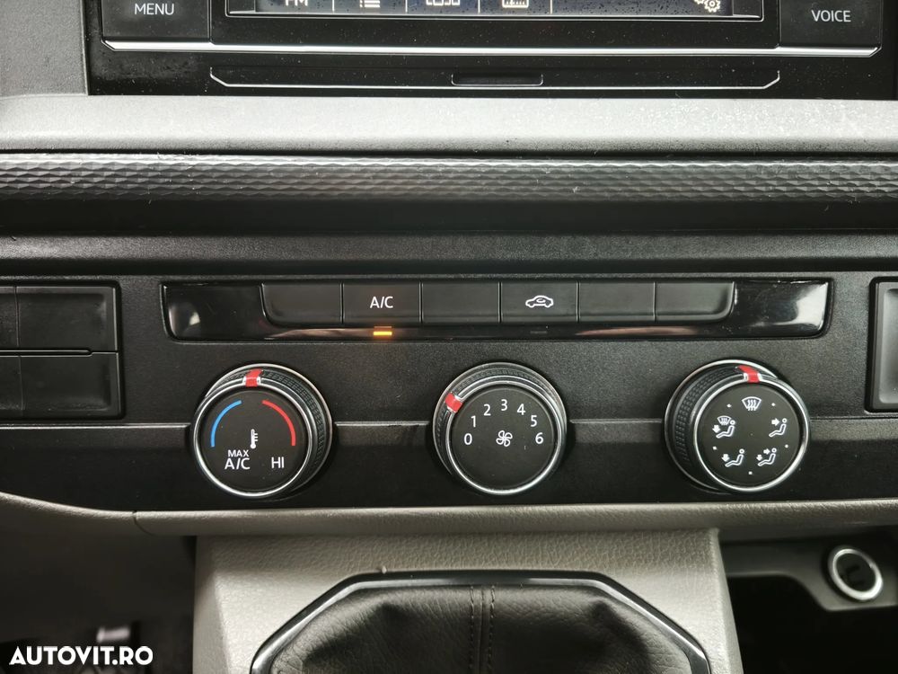 Volkswagen Transporter - 15