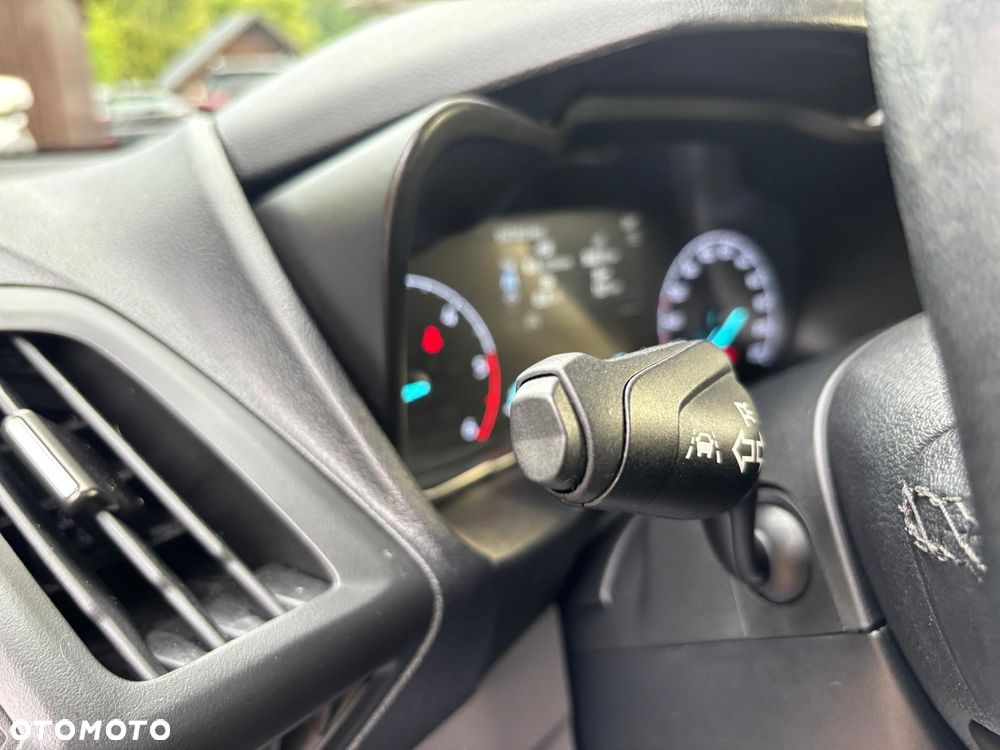 Ford Tourneo Connect Grand - 15