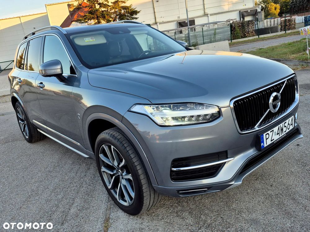 Volvo XC 90 D5 AWD Momentum 7os - 30