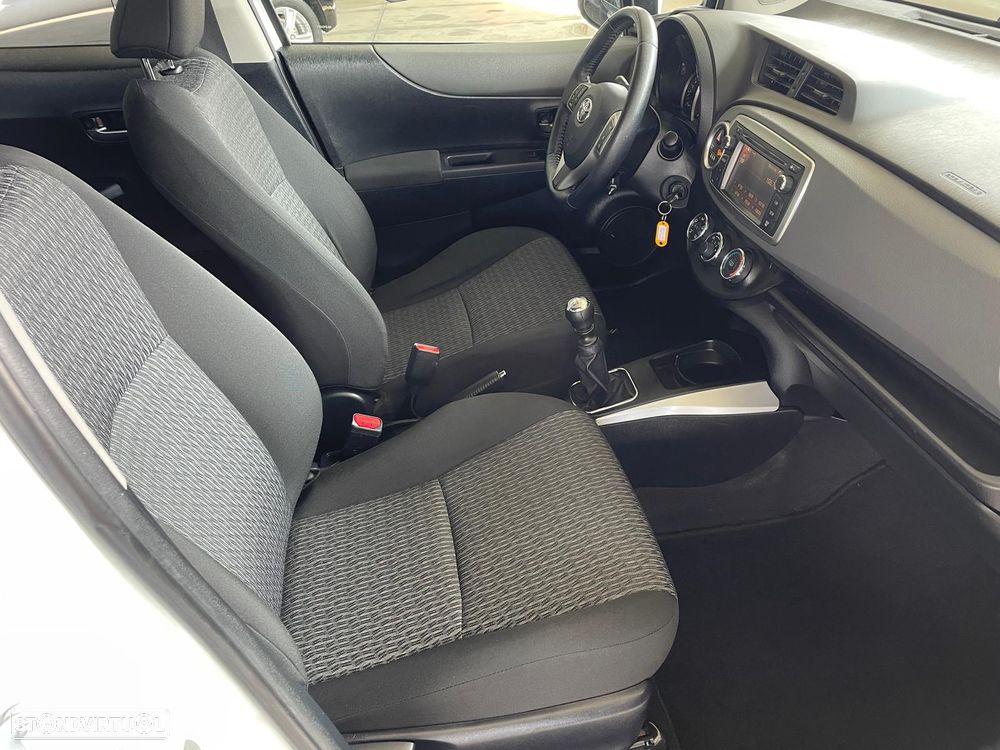 Toyota Yaris 1.33 VVT-i Active - 17
