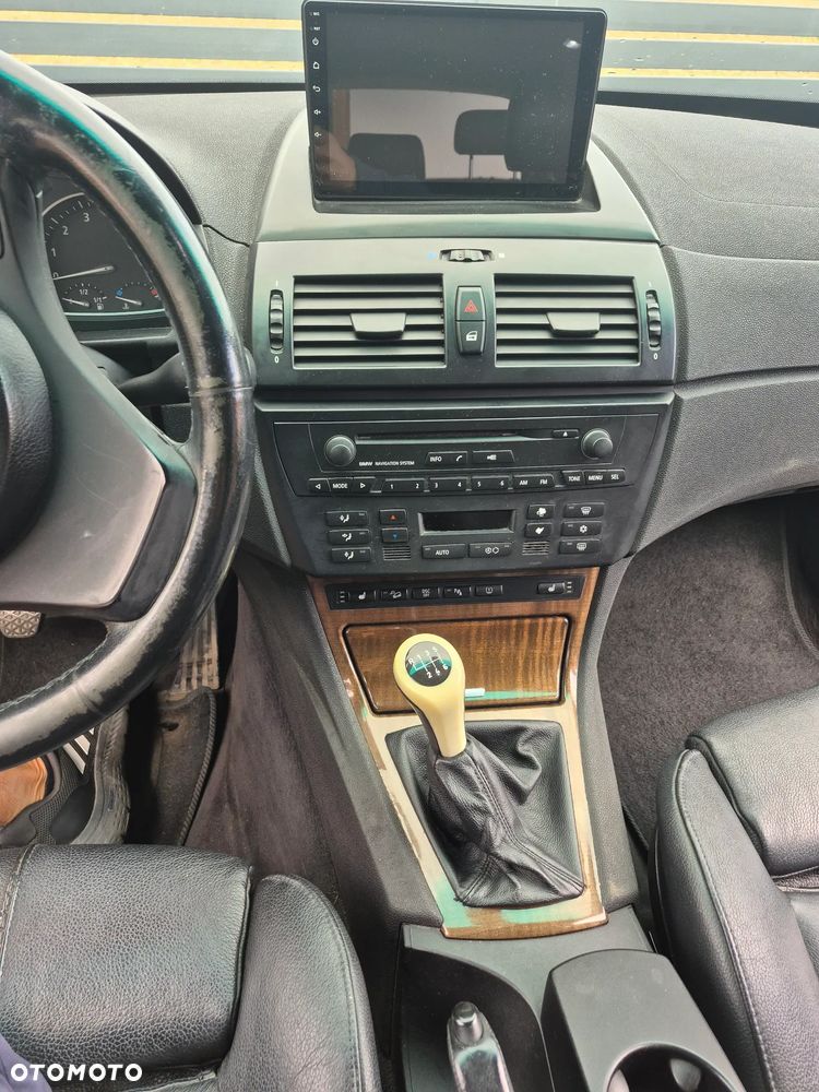 BMW X3 2.5i - 24