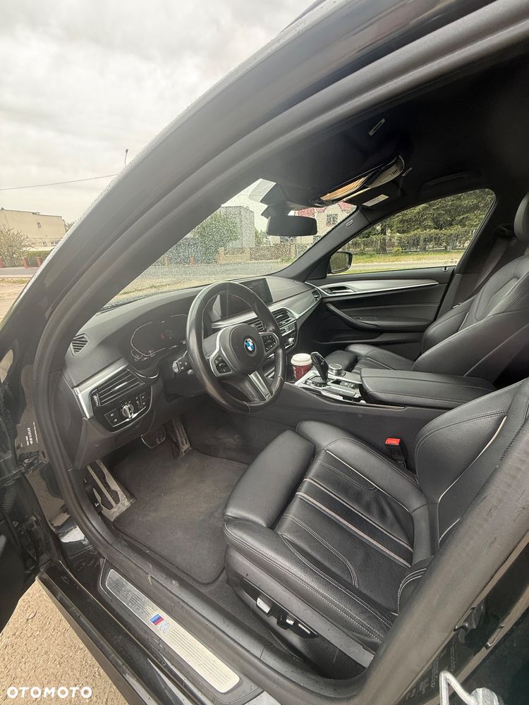 BMW Seria 5 520d xDrive M Sport Edition - 23