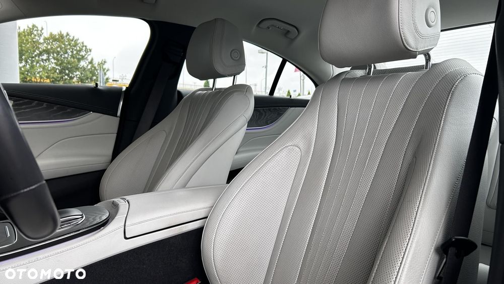 Mercedes-Benz CLS - 12