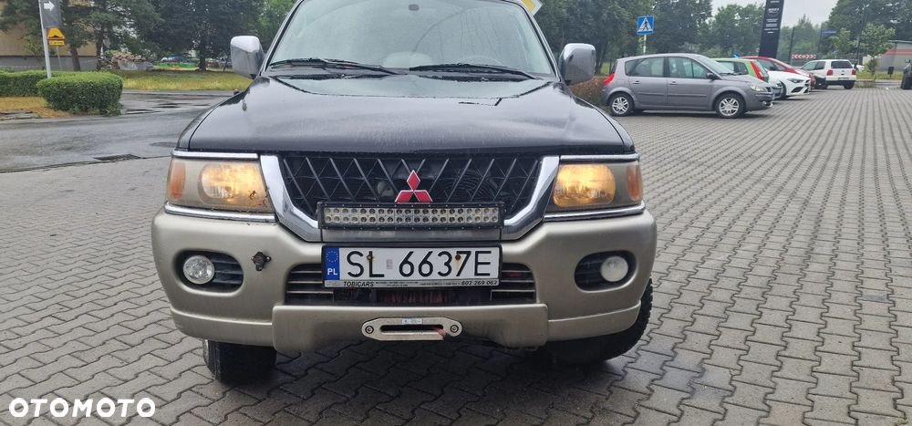 Mitsubishi Pajero - 1