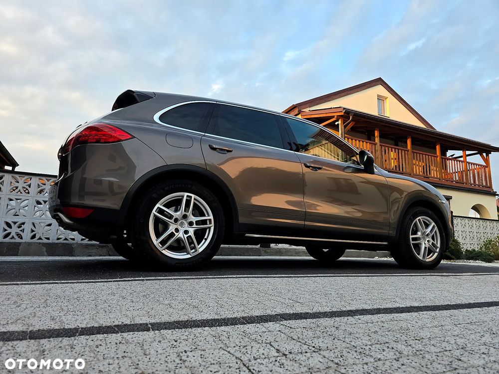 Porsche Cayenne - 28