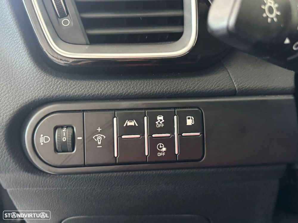 Kia XCeed 1.6 GDi PHEV Drive - 17