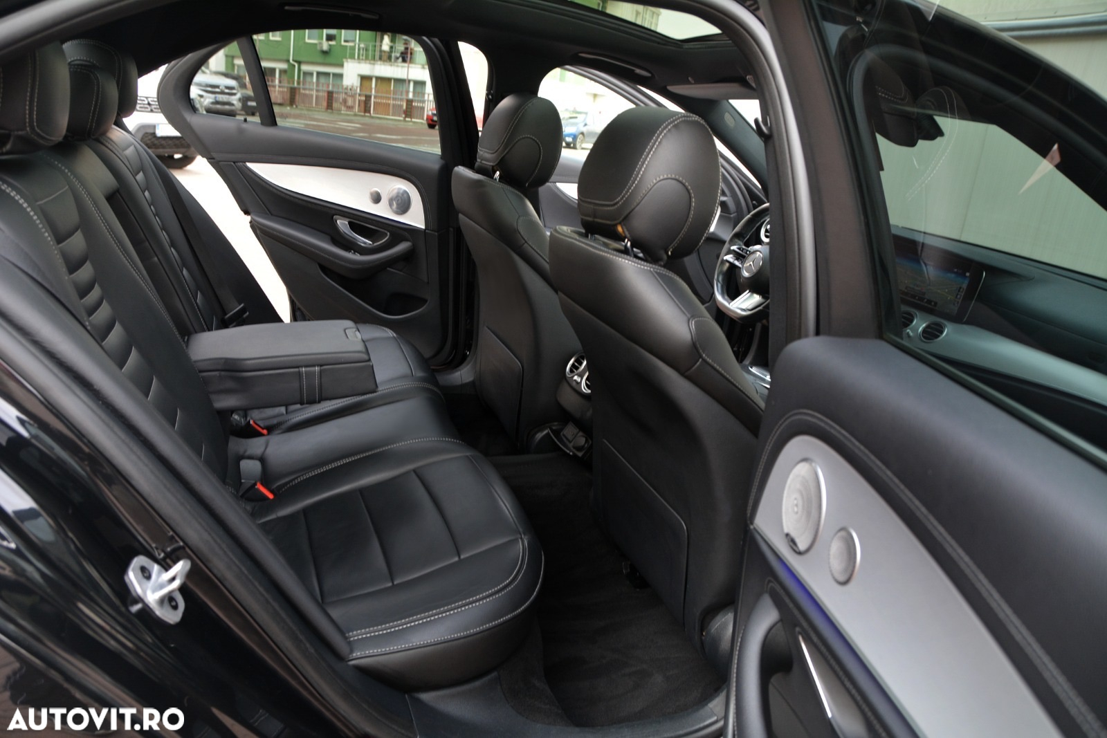 Mercedes-Benz E 220 d 9G-TRONIC AMG Line - 22