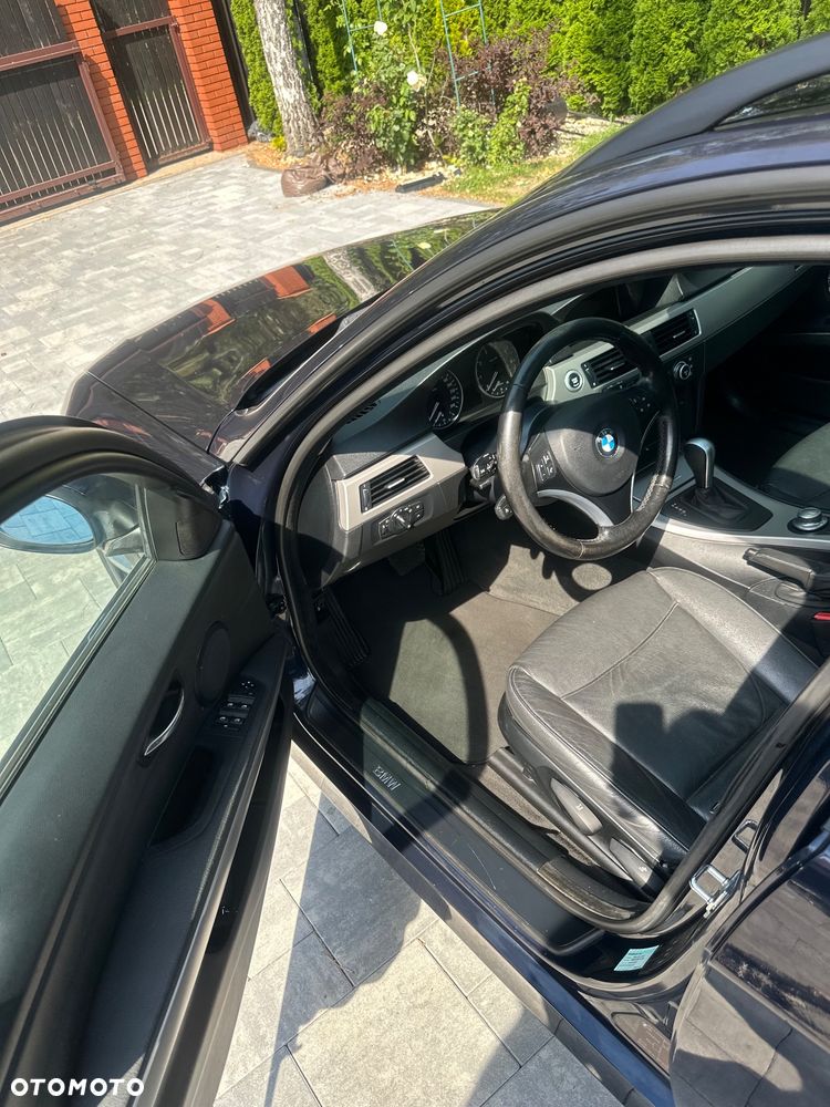 BMW Seria 3 320i - 6