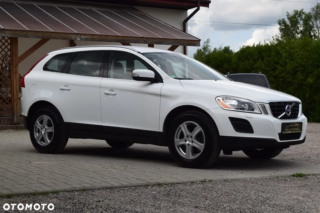 Volvo XC 60 2.4D AWD Momentum - 6