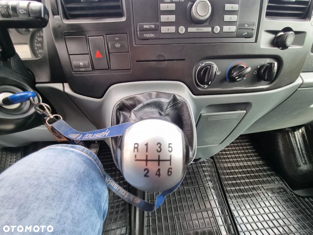 Ford Transit - 27