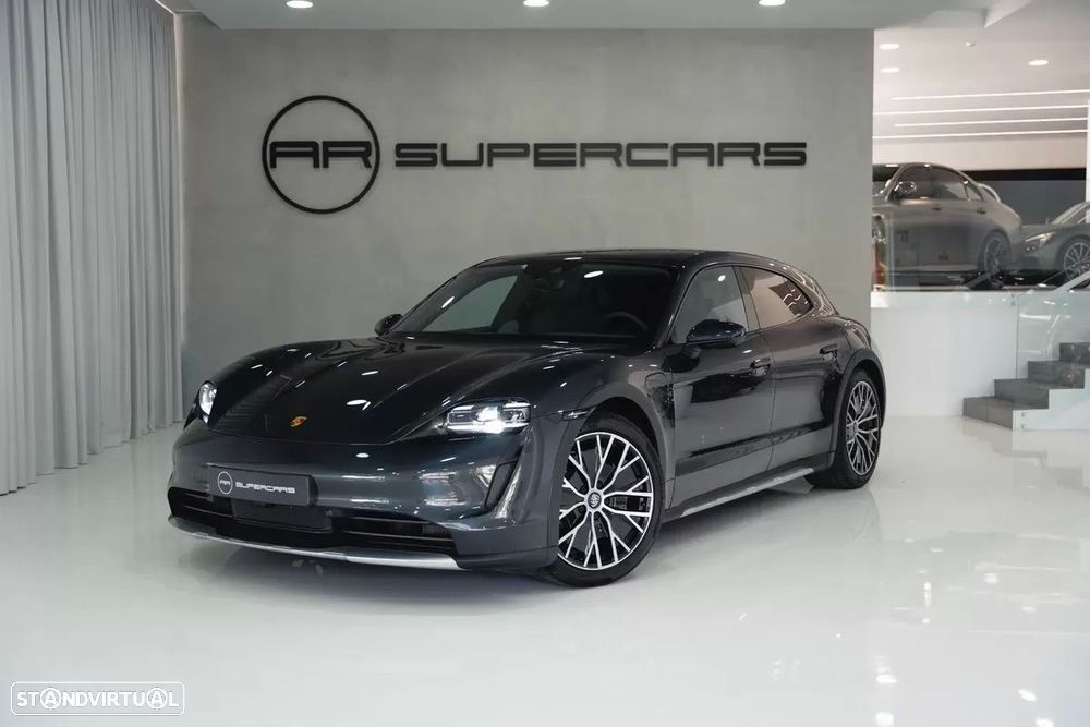 Porsche Taycan Cross Turismo 4 - 2