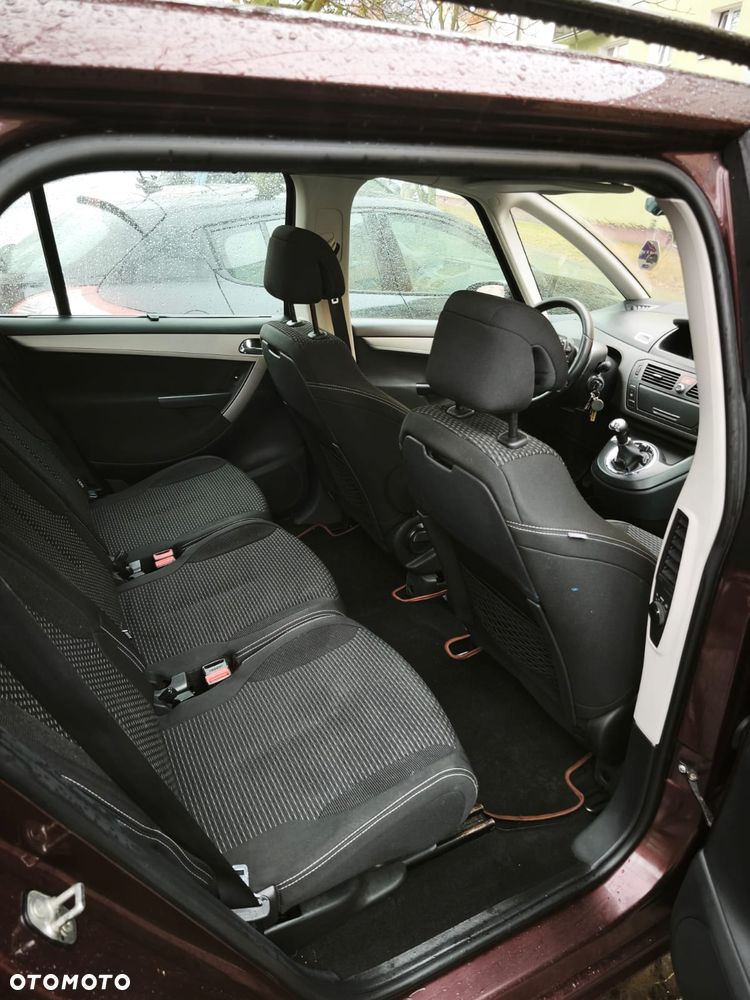 Citroën C4 Picasso 1.8i X - 18