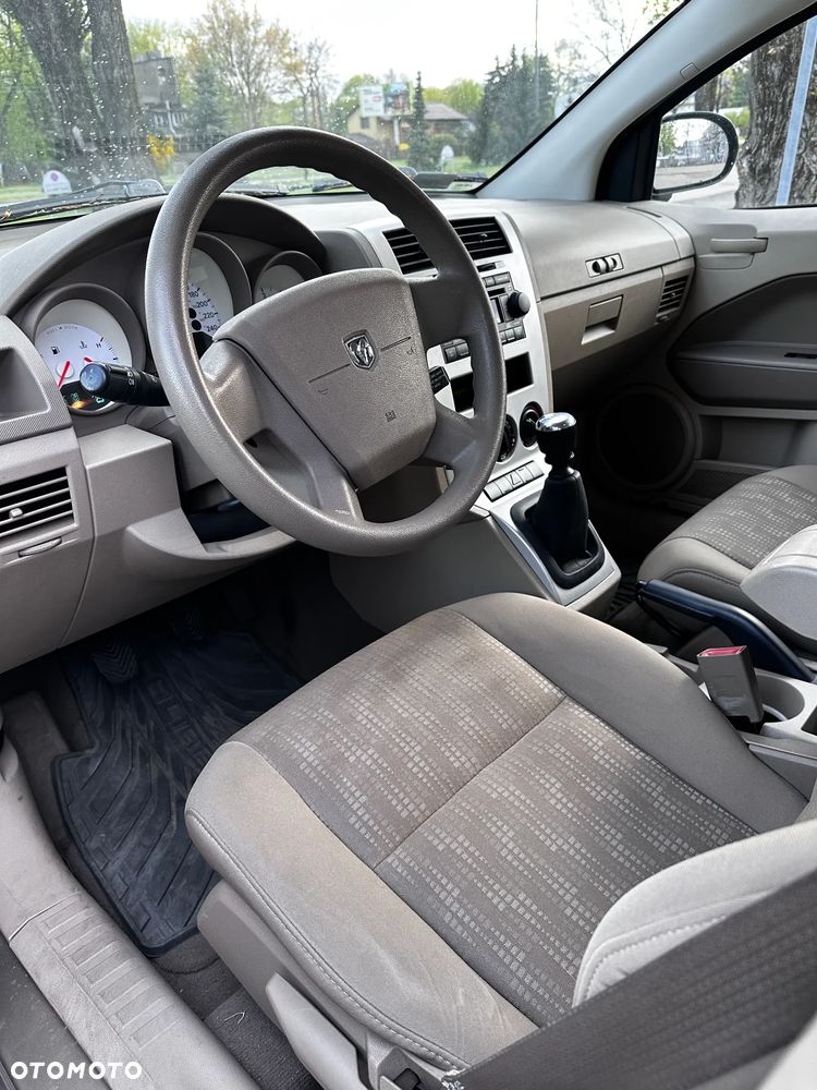 Dodge Caliber 2.0 CRD SXT - 12