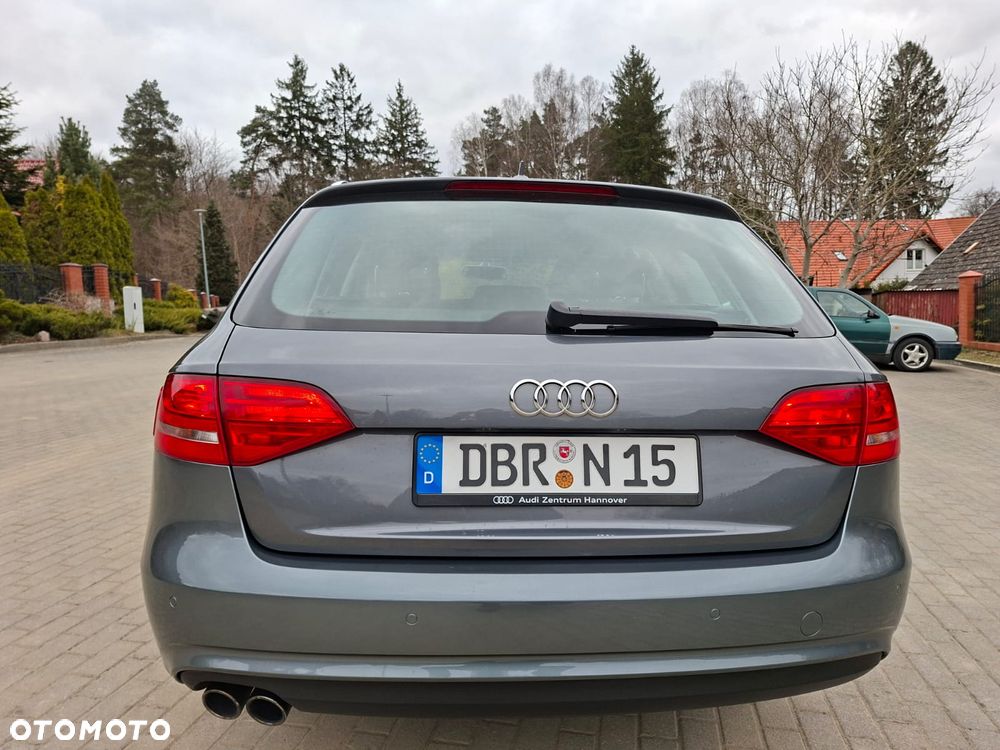Audi A4 Avant - 8