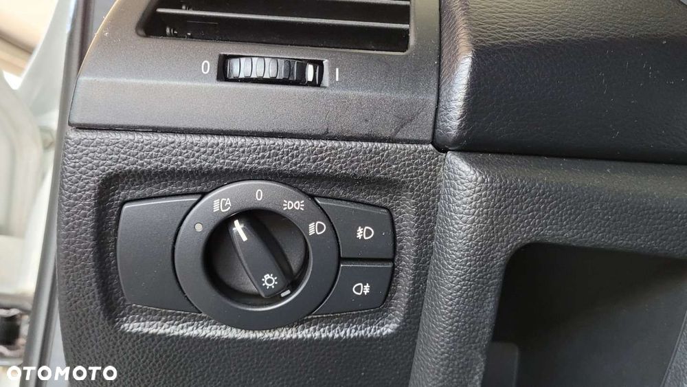 BMW Seria 1 - 18